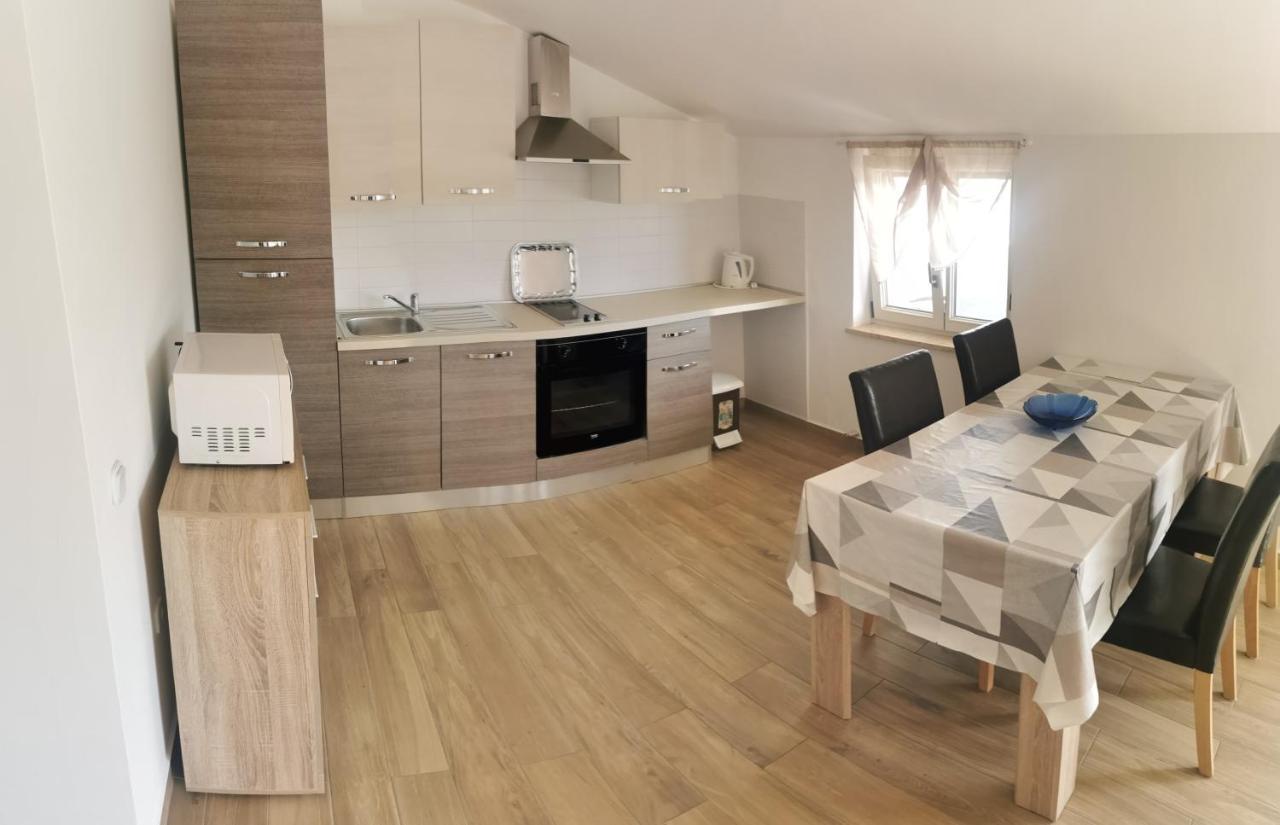 Apartments Slisko Poreč Exteriör bild