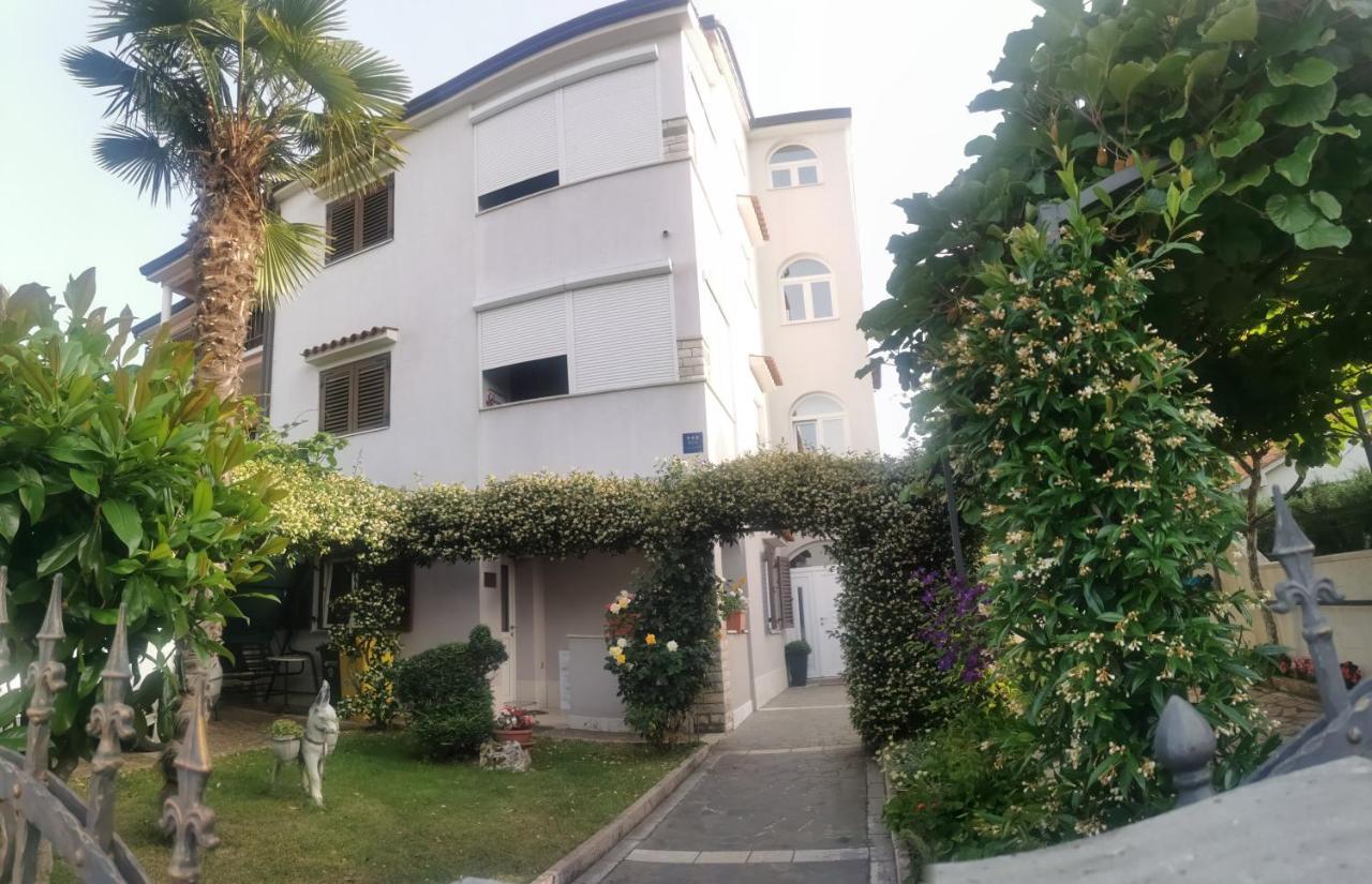 Apartments Slisko Poreč Exteriör bild